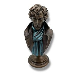 BBC Sherlock Holmes Mini Bust Benedict Cumberbatch Bronze Blue Scarf 2014